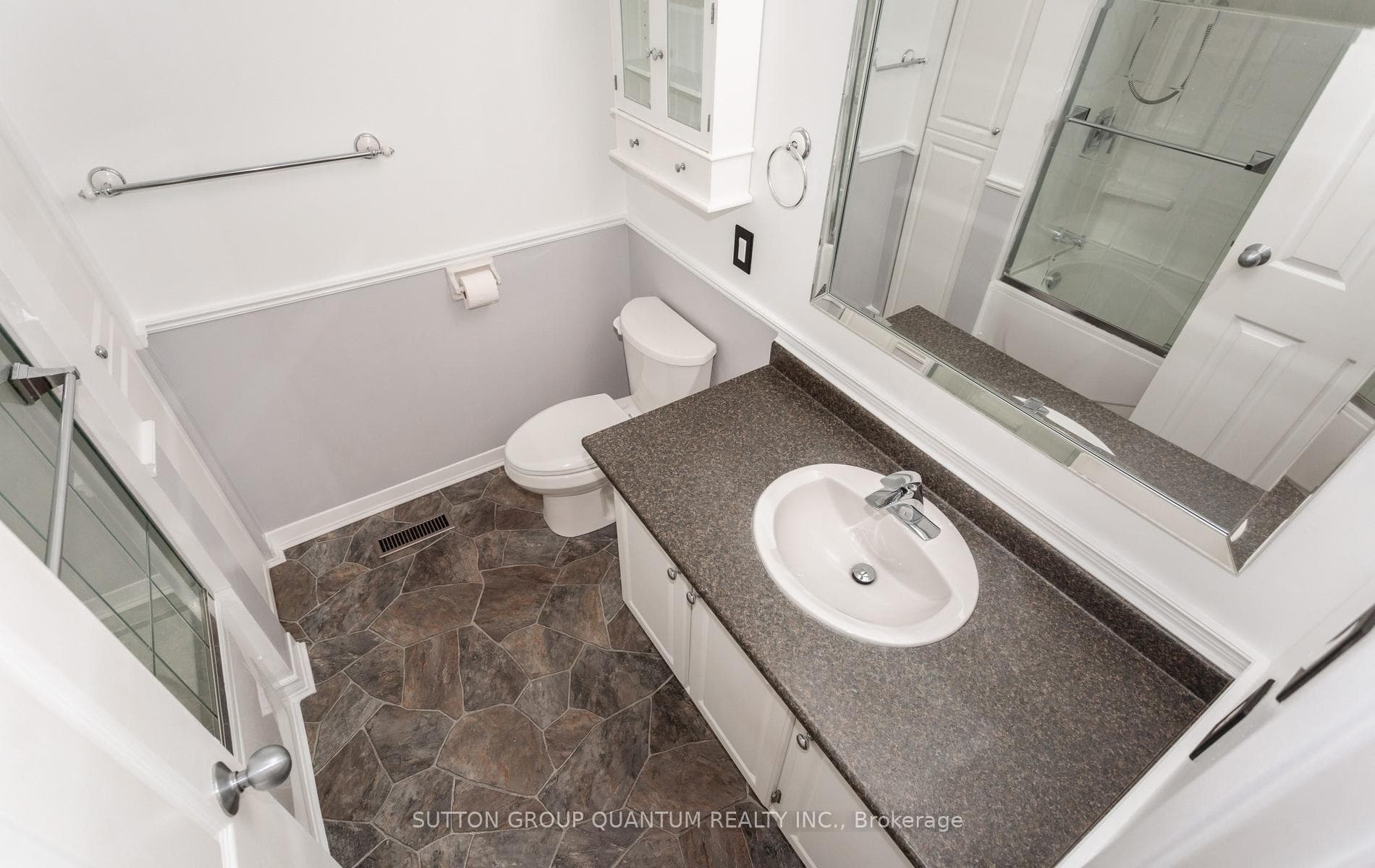 2363 Holyhead Drive photo 30