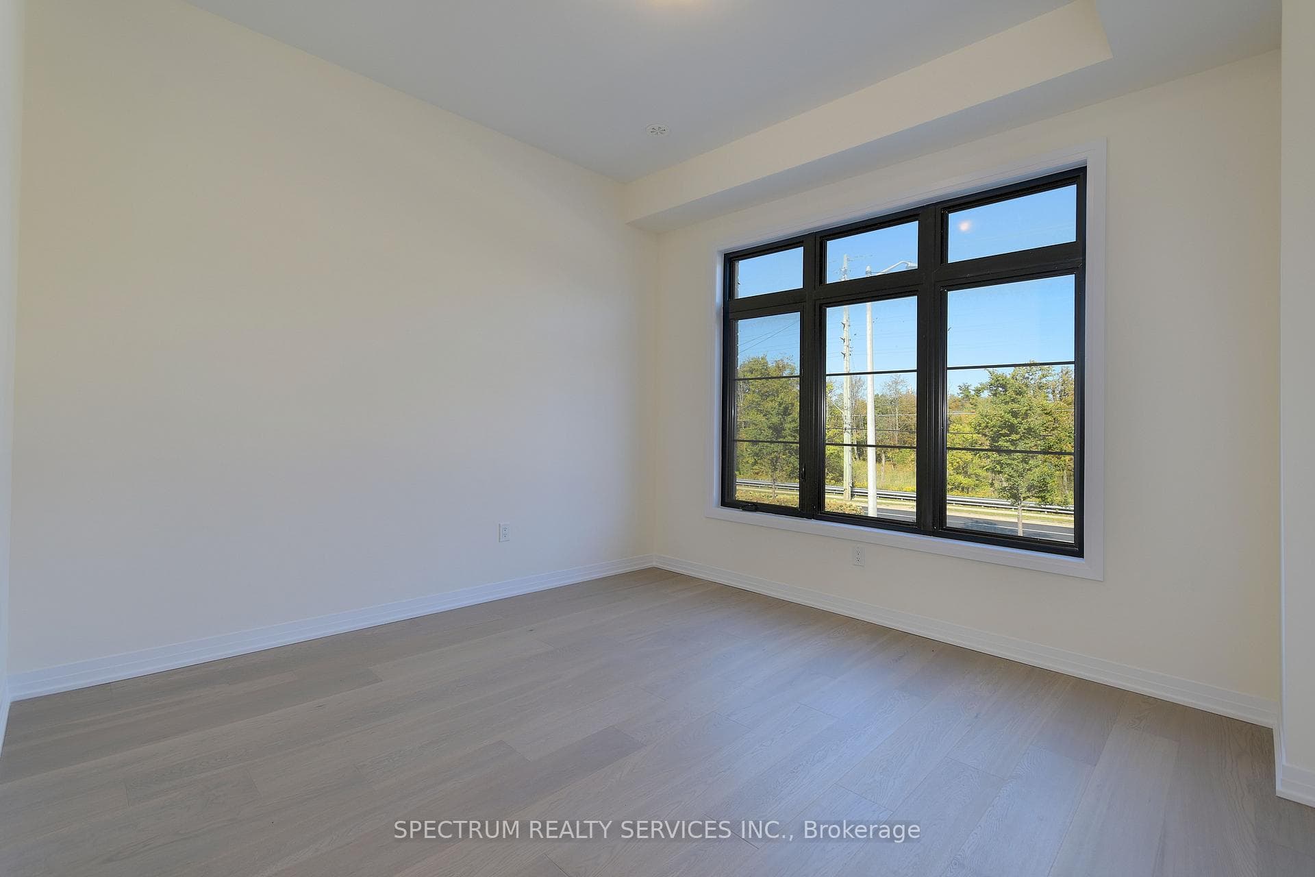 74 De La Roche Drive photo 18