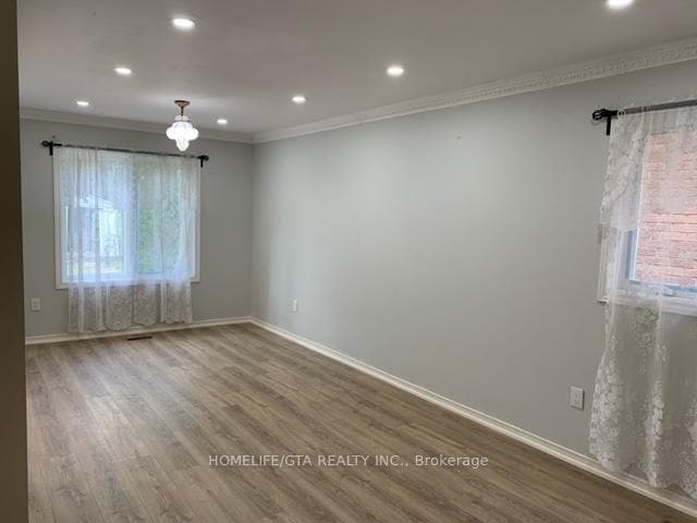 64 Mountfield Crescent photo 12