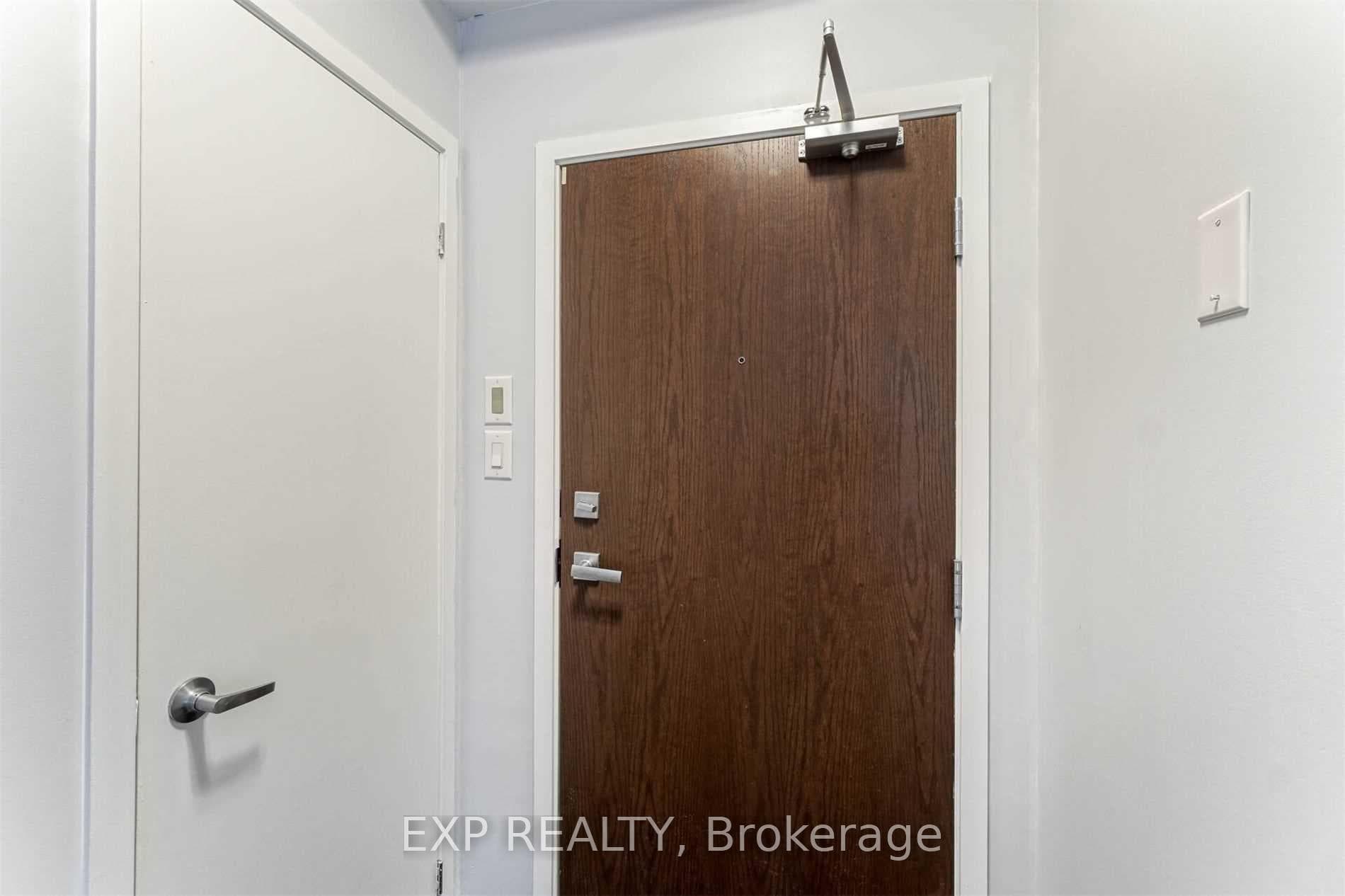 370 Square One Dr Drive Unit 19 photo 6