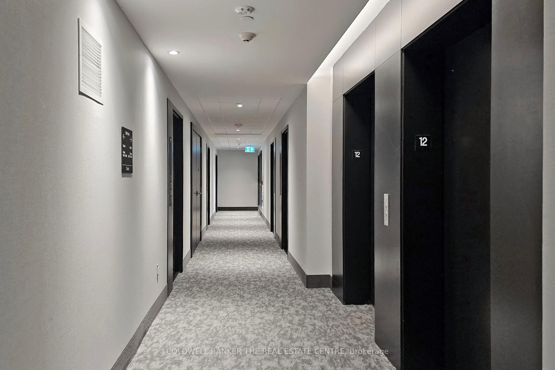 Chic hallway decor