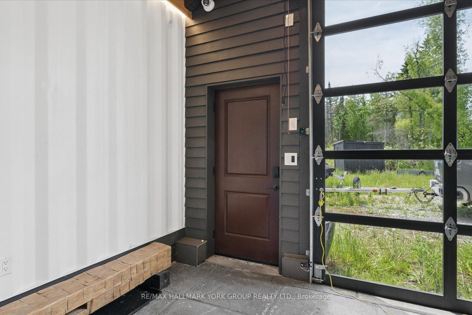 755 Country Lane photo 7