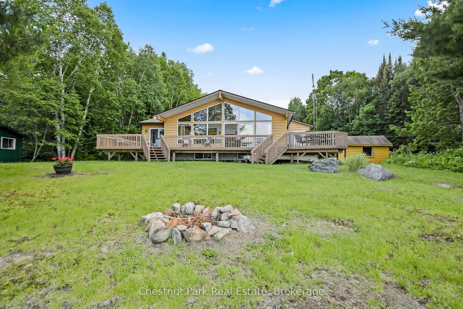 gently sloped lot