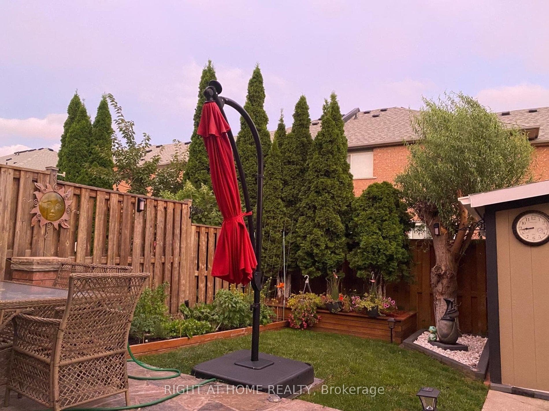 29 Neuchatel Avenue photo 41