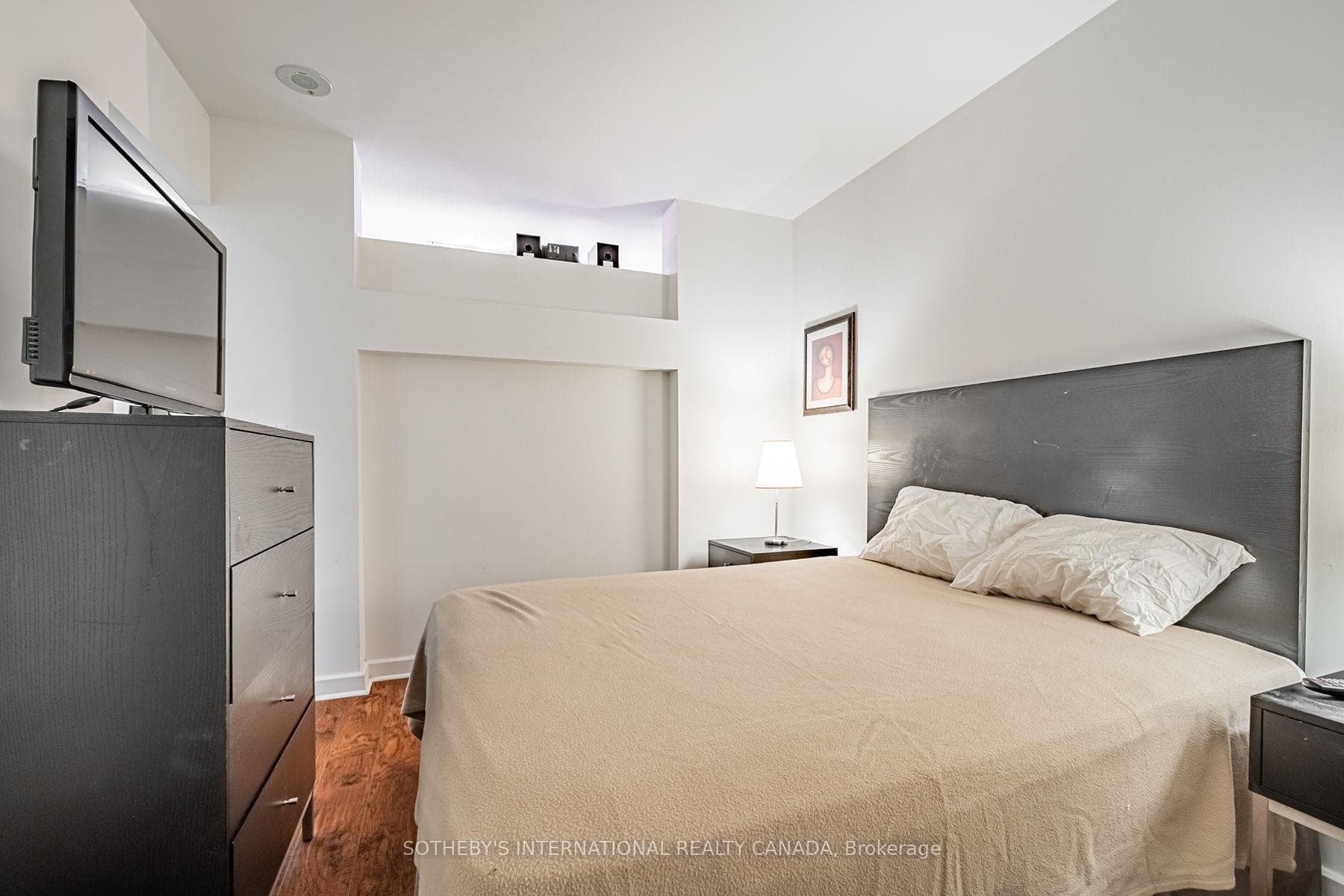 36 Blue Jays Way Unit 609 photo 18