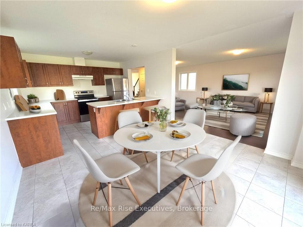 35 BRENNAN Crescent photo 10