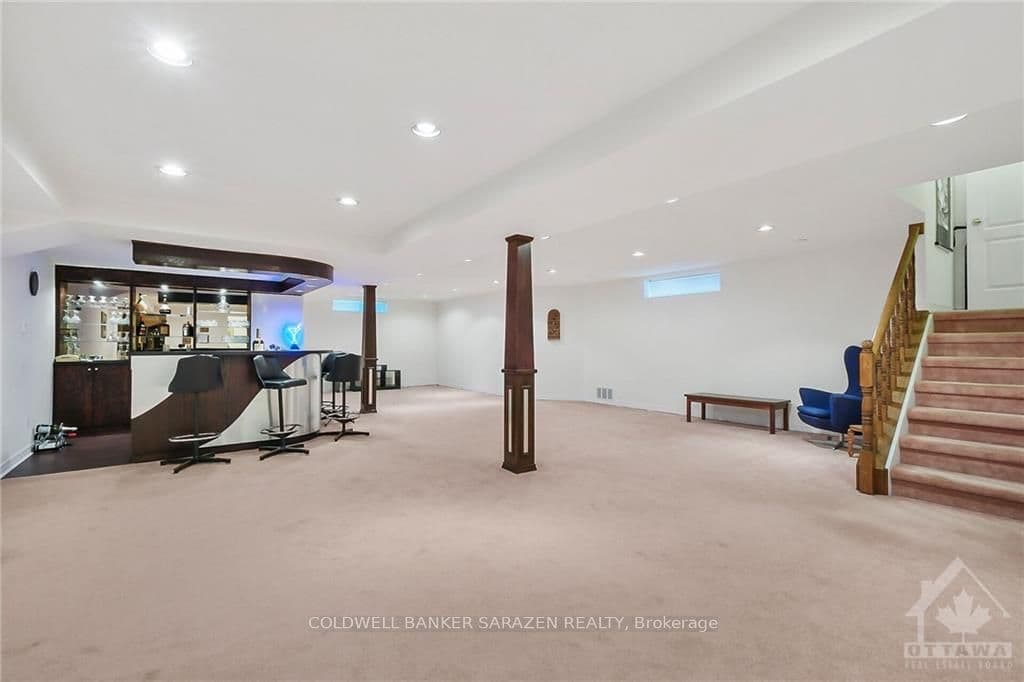 1679 AUTUMN RIDGE Drive photo 25