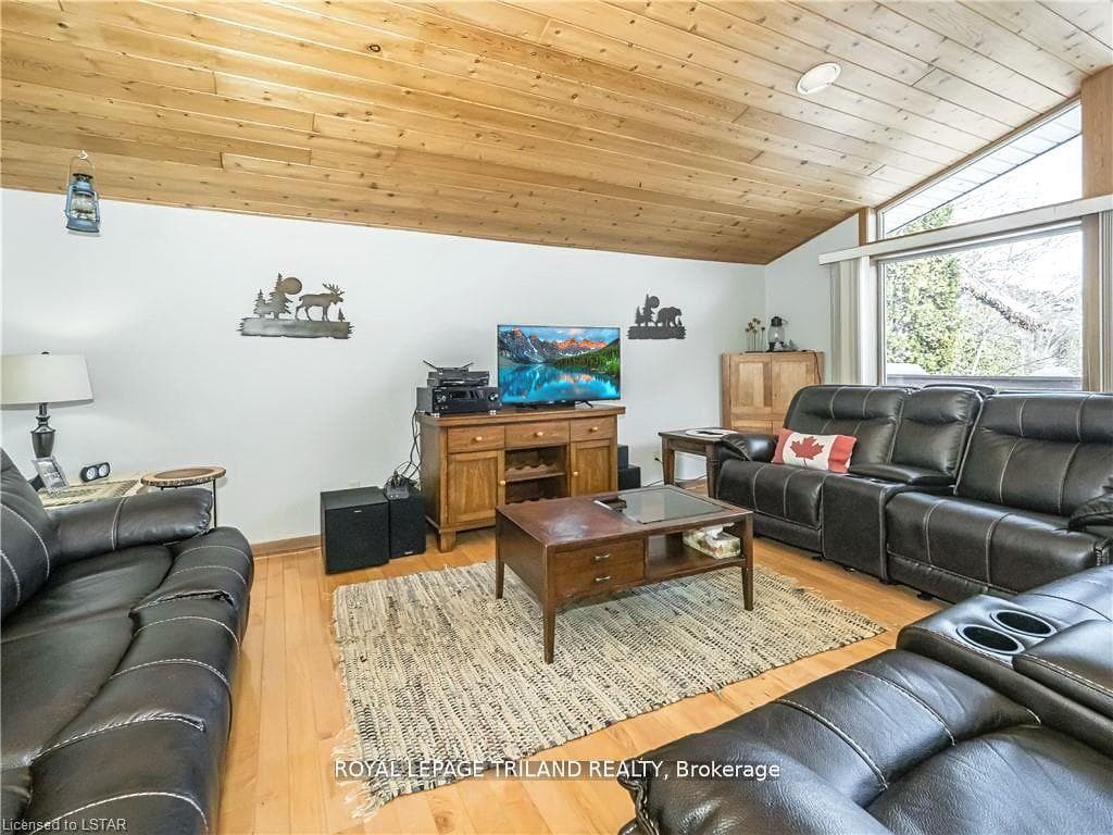 1094 CRUMBY LAKE Road photo 7