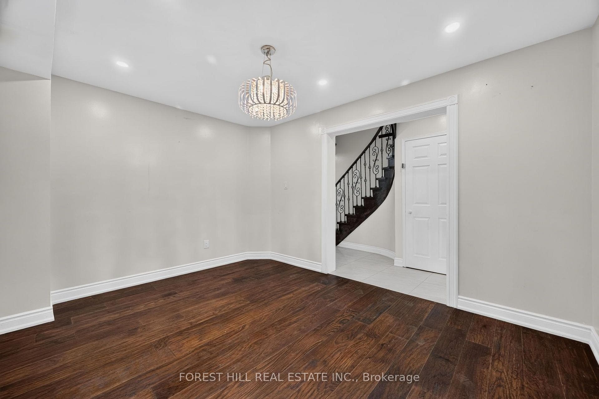 55 Castlehill Road photo 6