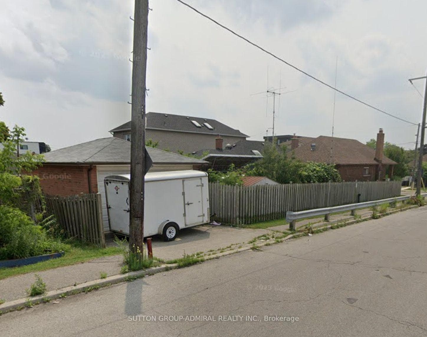 77 Chamberlain Avenue photo 5