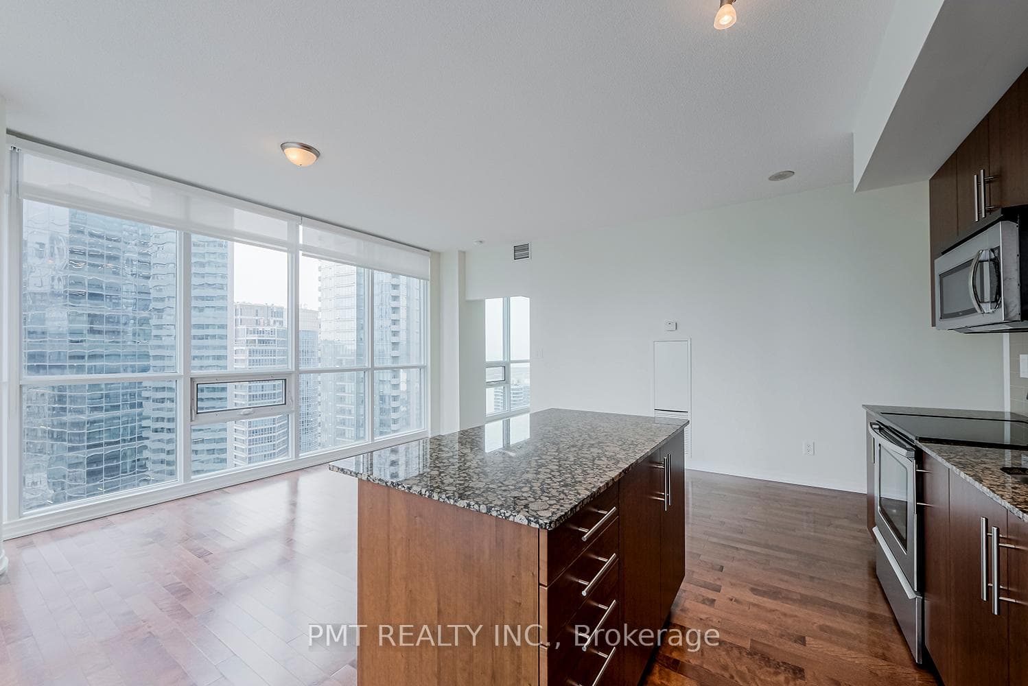 55 Bremner Boulevard Unit 3107 photo 10