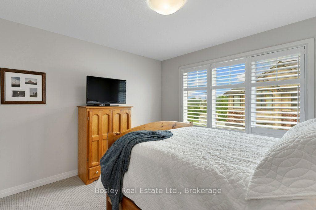 7 Bacon Lane photo 27