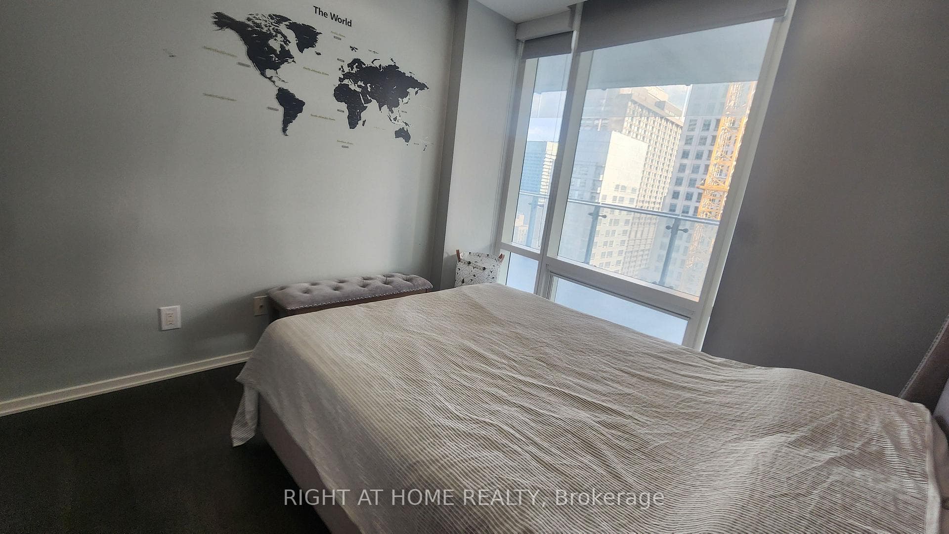 1 Bloor Street Unit 3307 photo 20
