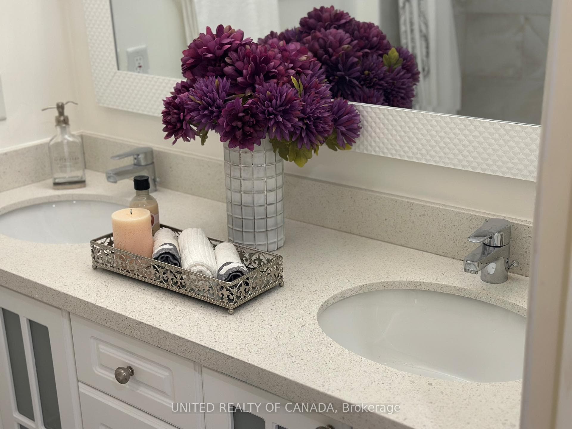 102 Baywood Court photo 24