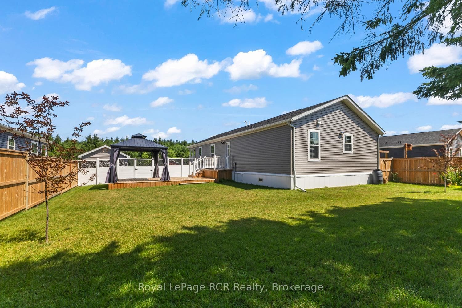 206 Spruce Drive photo 23