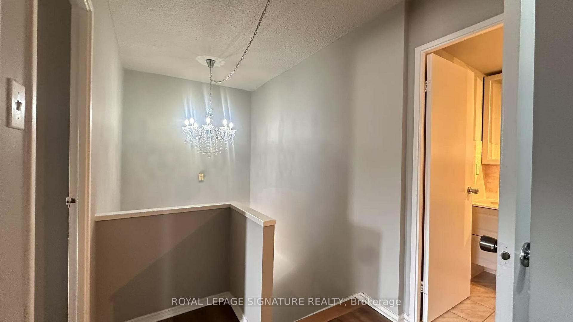 2121 Roche Court Unit 109 photo 17