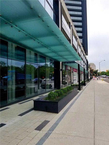 585 Bloor Street Unit 917 photo 22