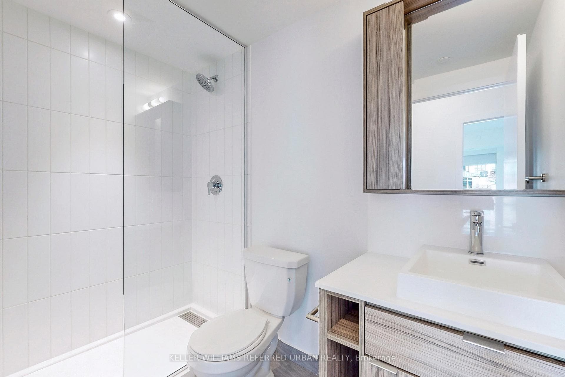 251 Manitoba Street Unit 711 photo 7
