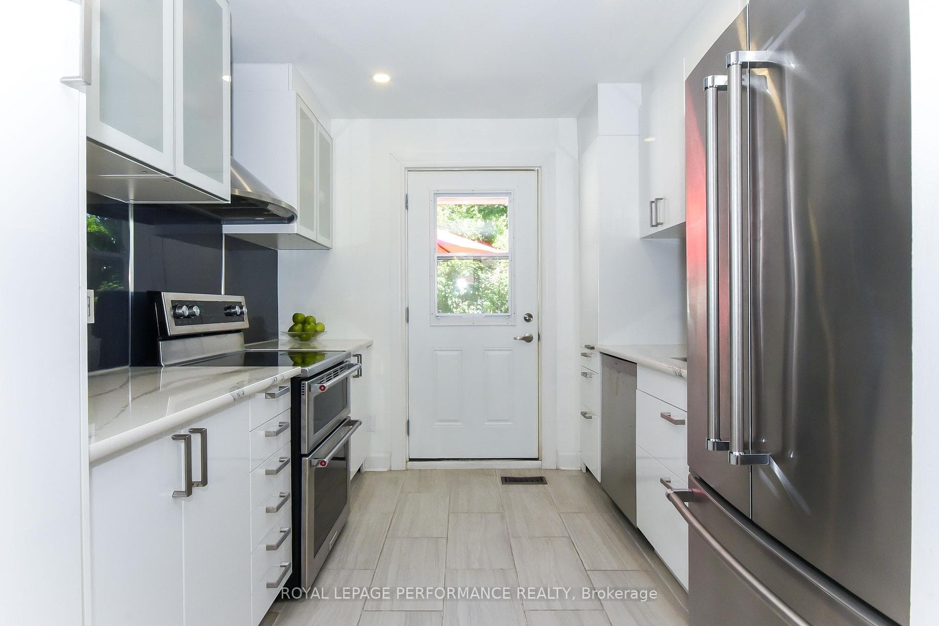 839 Nicholson Avenue photo 13