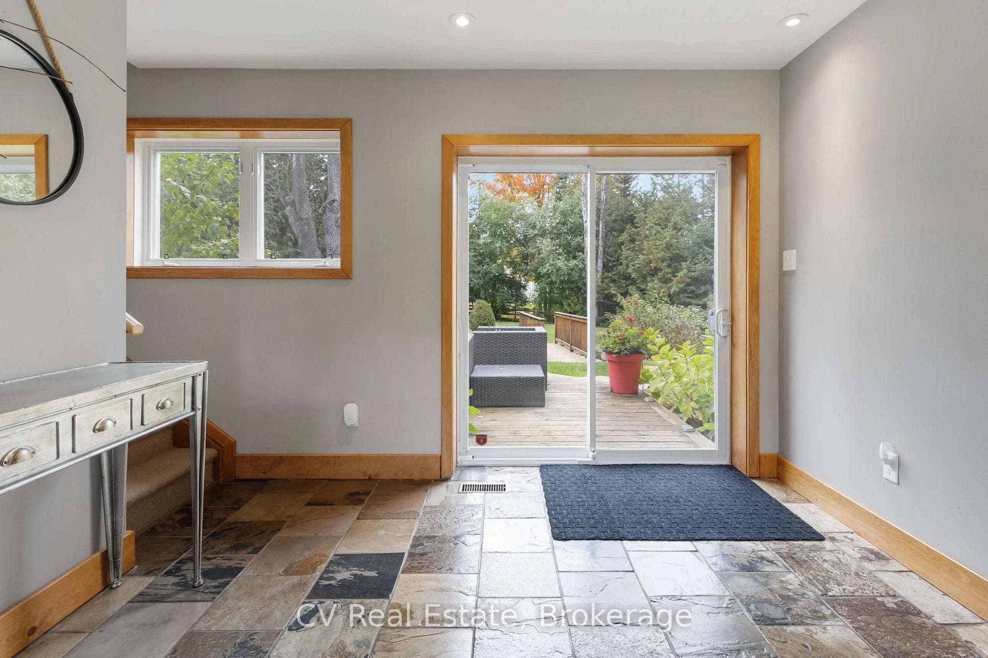 156 Chamonix Crescent photo 31