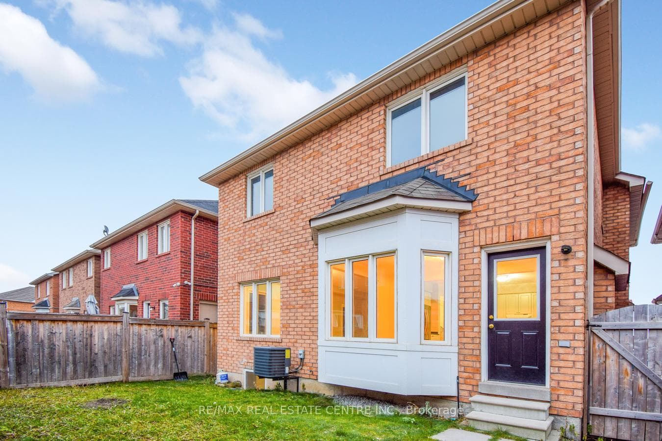 112 Commodore Drive photo 45