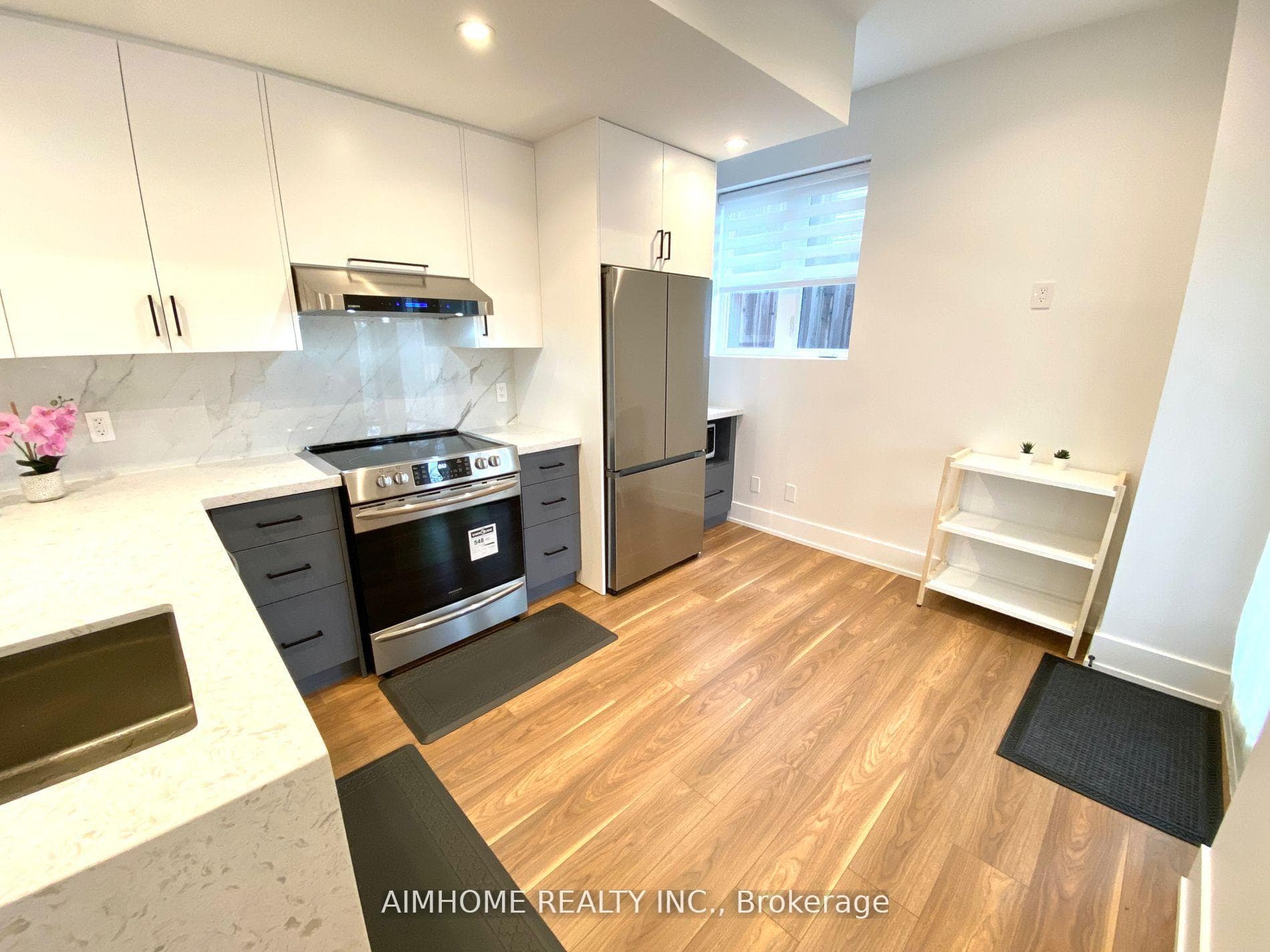225 Maxwell Street Unit (Lower) photo 11