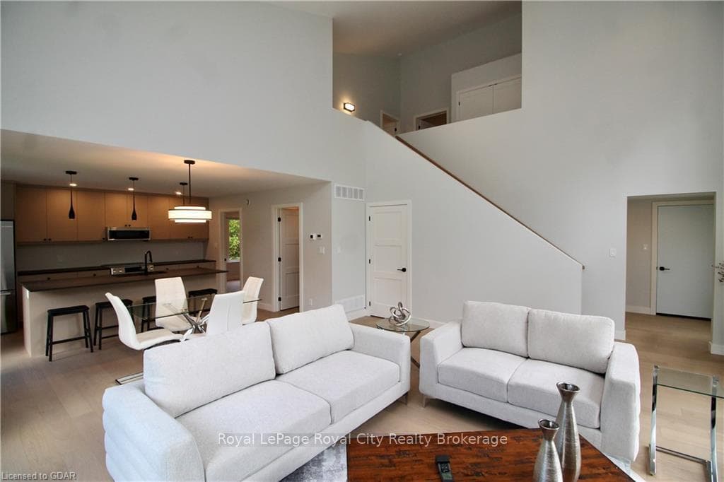 179048 GREY ROAD 17 Road photo 6