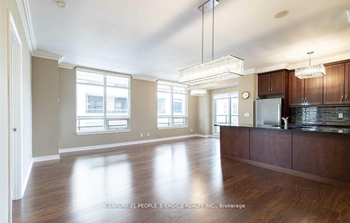 9245 Jane Street Unit 704 photo 6