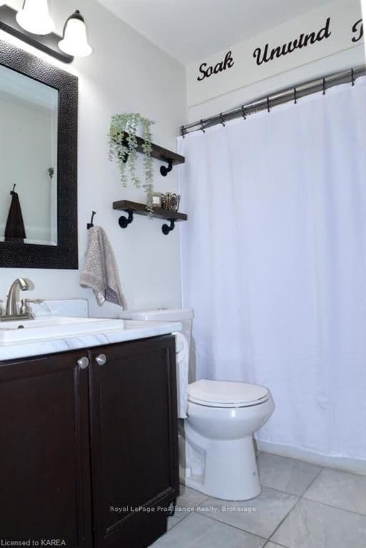 1016 RAINBOW Crescent photo 15