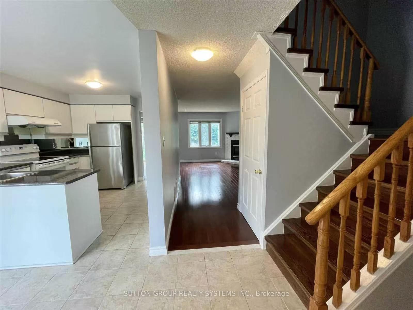 2275 Credit Valley Road Unit 100 photo 5