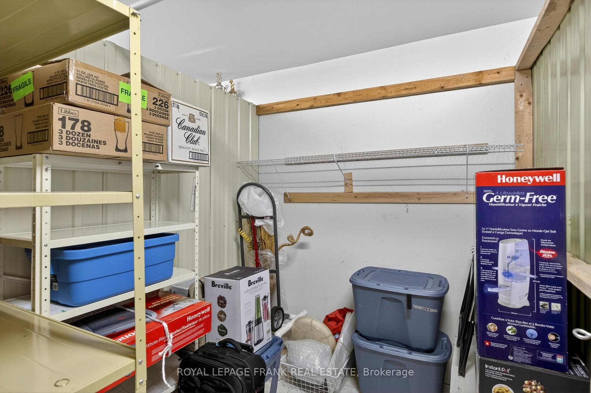 1099 Clonsilla Avenue Unit Bldg C #310 photo 29