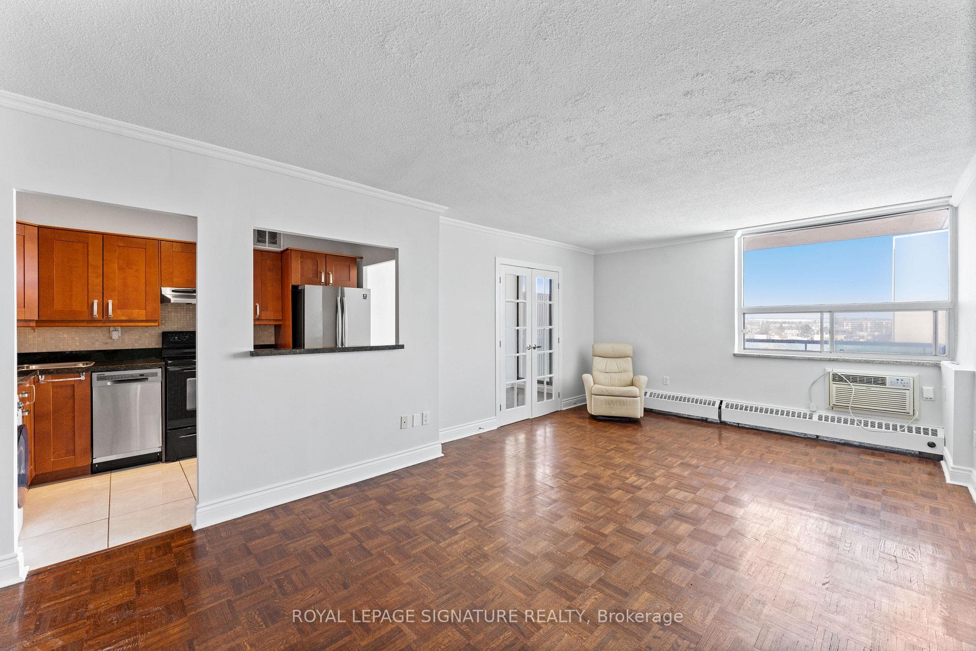 5949 Yonge Street Unit 802 photo 9