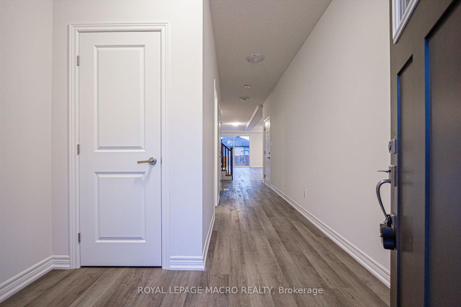 22 Oakdale Avenue Unit Main & Upper photo 5