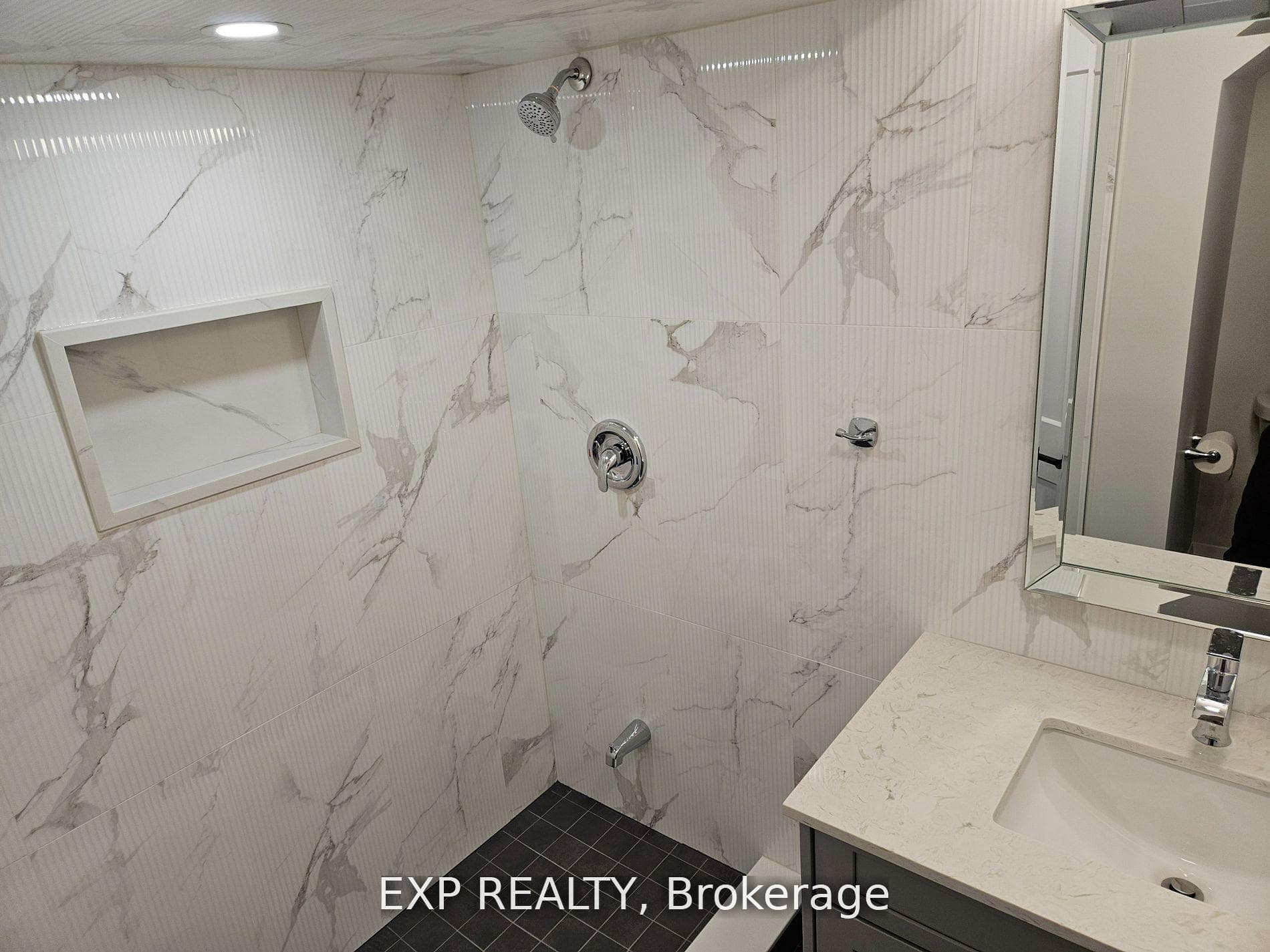 3331 Whilabout Terrace photo 9
