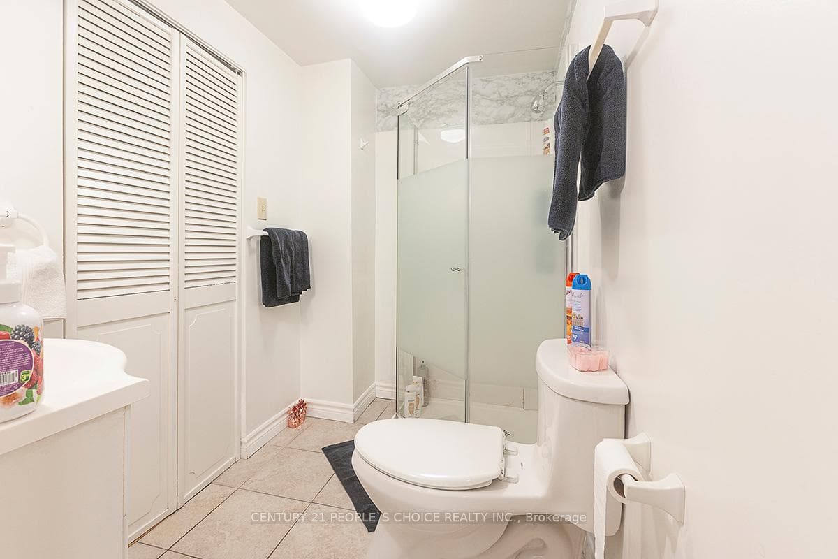 2401 Eaglesfield Drive photo 32