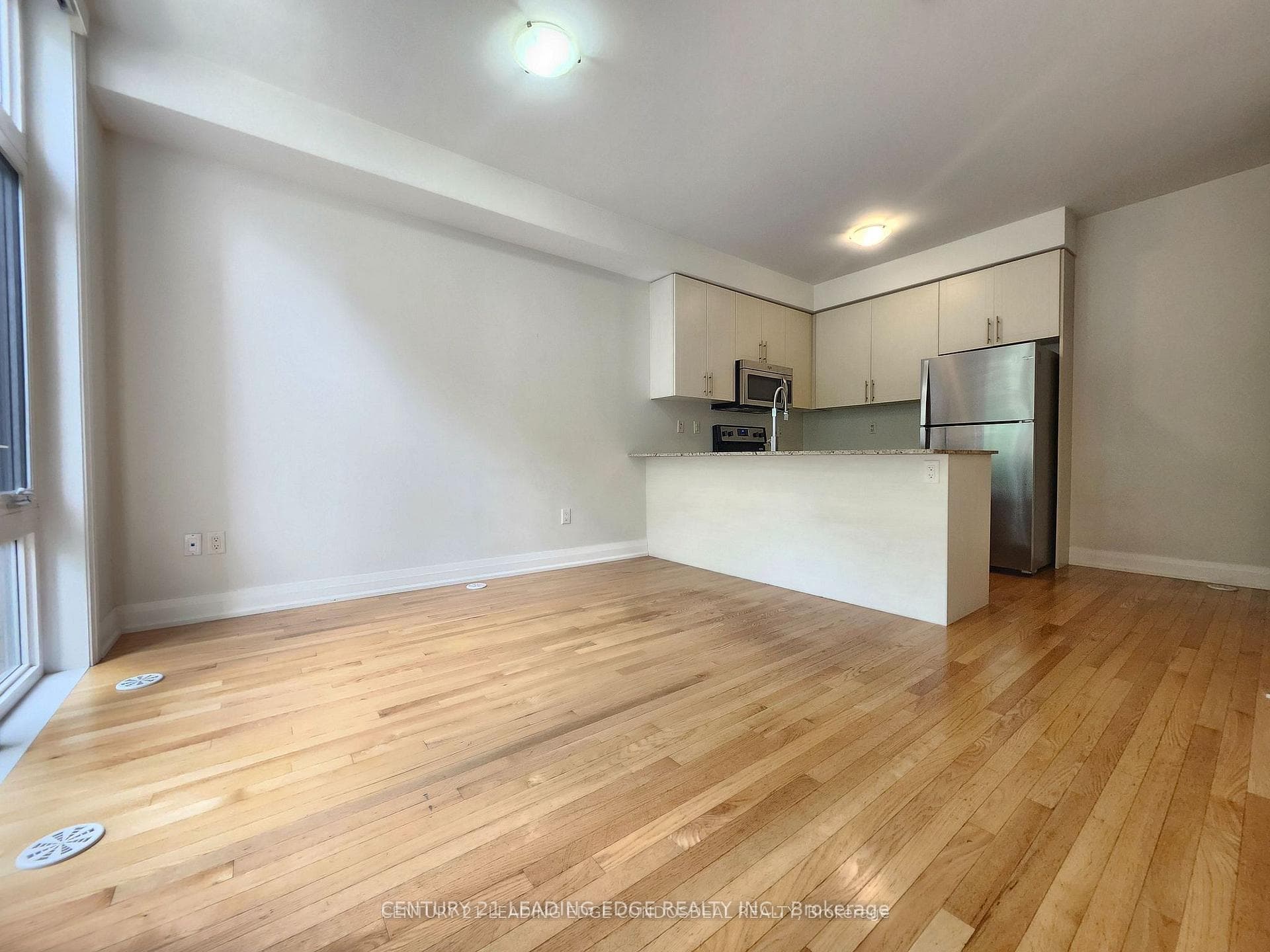 19 Eldora Avenue Unit 47 photo 2