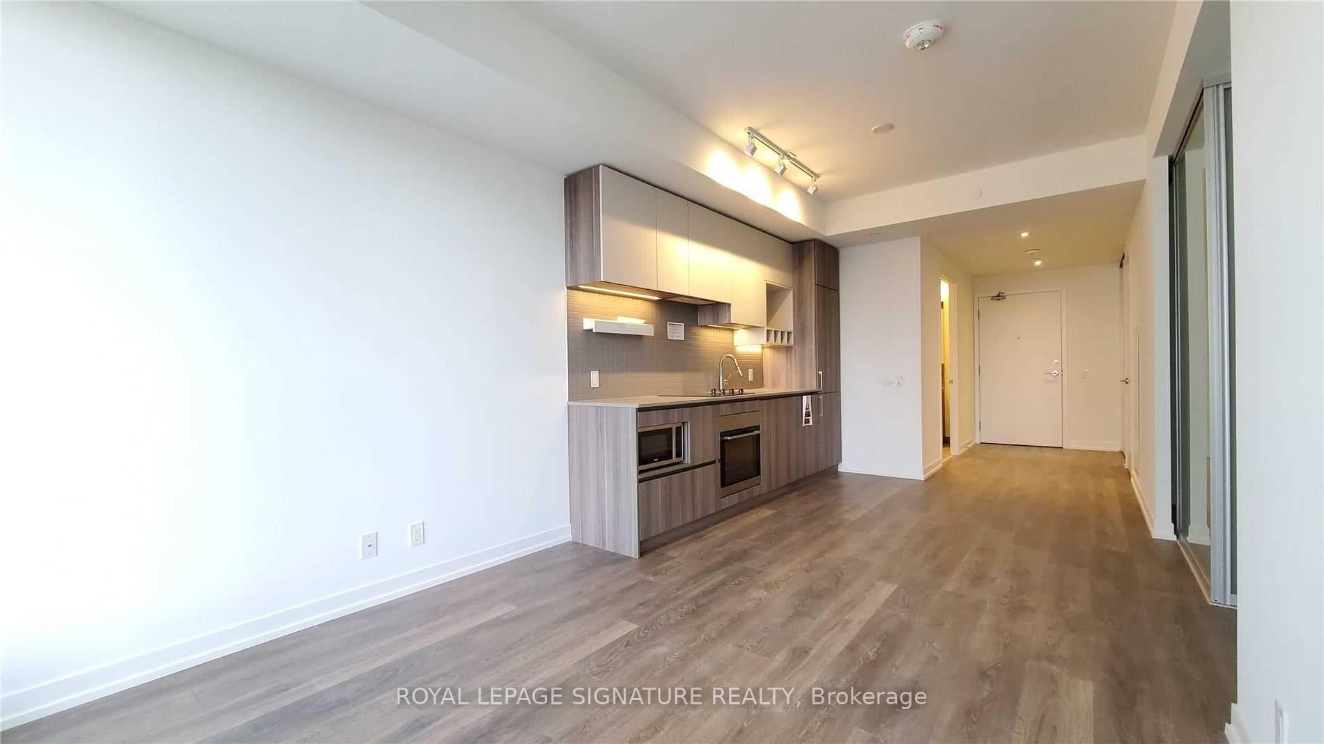 5 Buttermill Avenue Unit 2701 photo 2