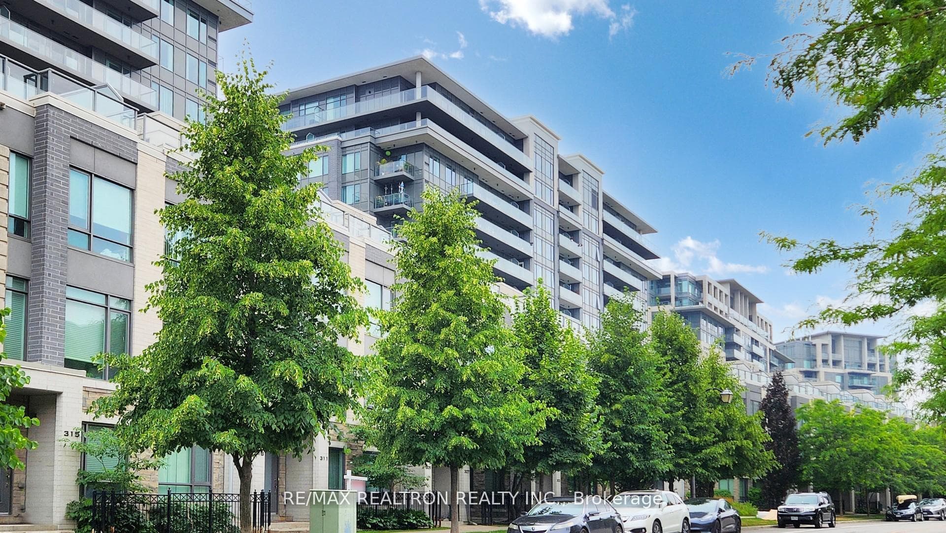 277 South Park Road Unit 203 photo 1