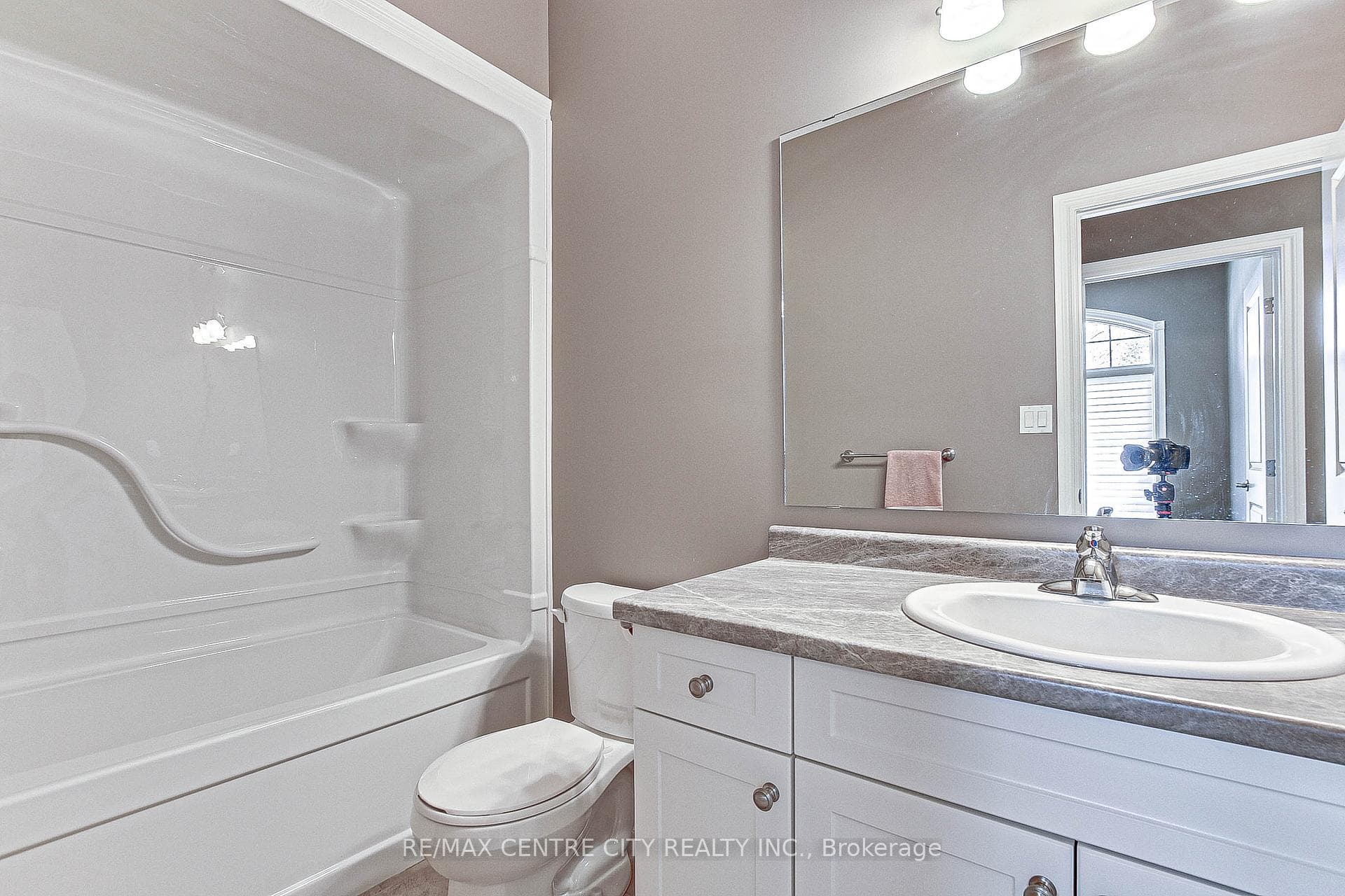 1 Vineden Drive Unit 7 photo 20