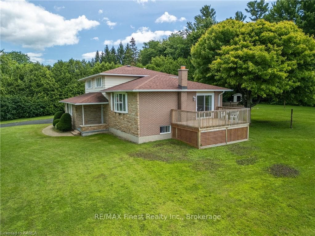 8 WAGNER Street photo 14