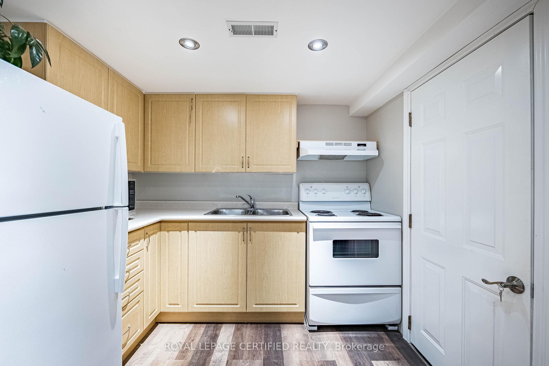 17 Holmcrest Court photo 25