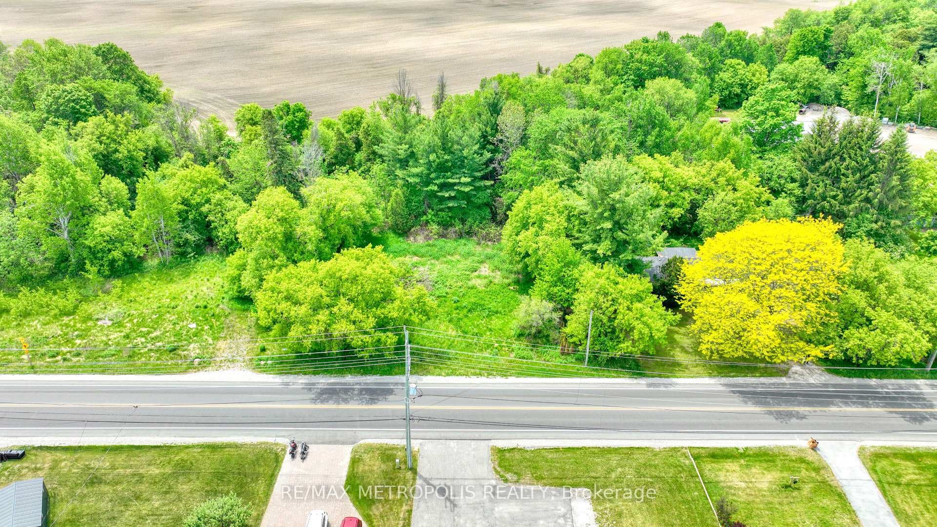 4605 Lloydtown Aurora Road photo 1