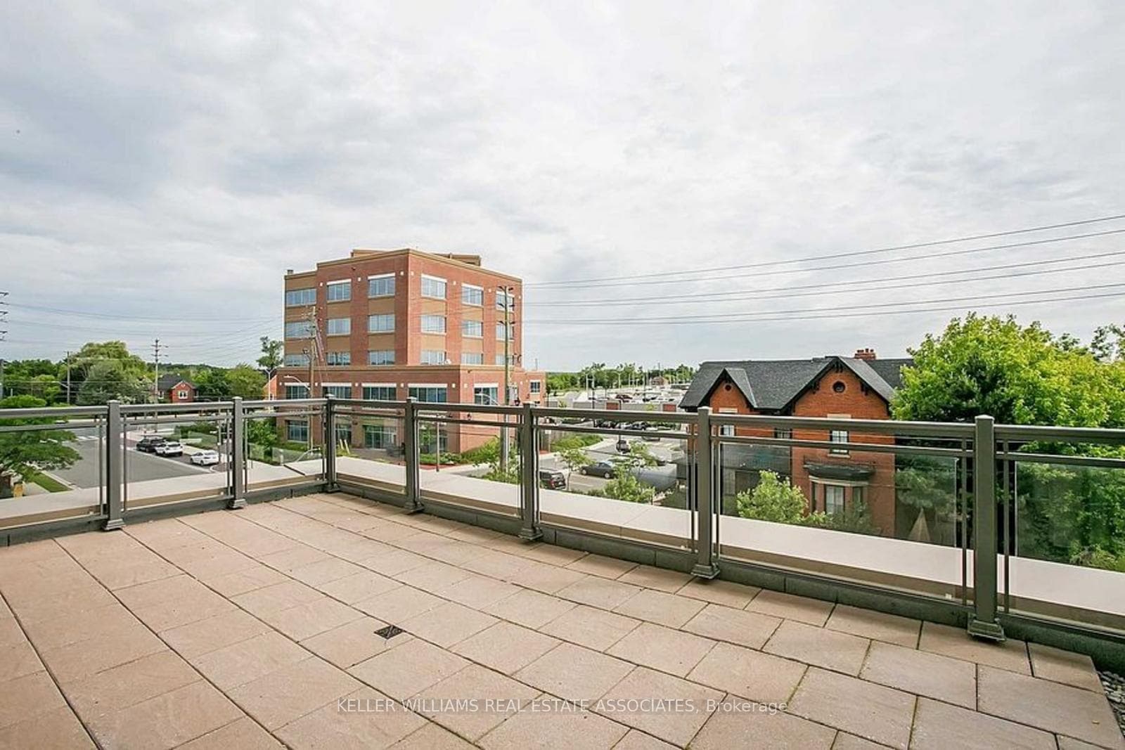 2486 Old Bronte Road Unit 311 photo 25