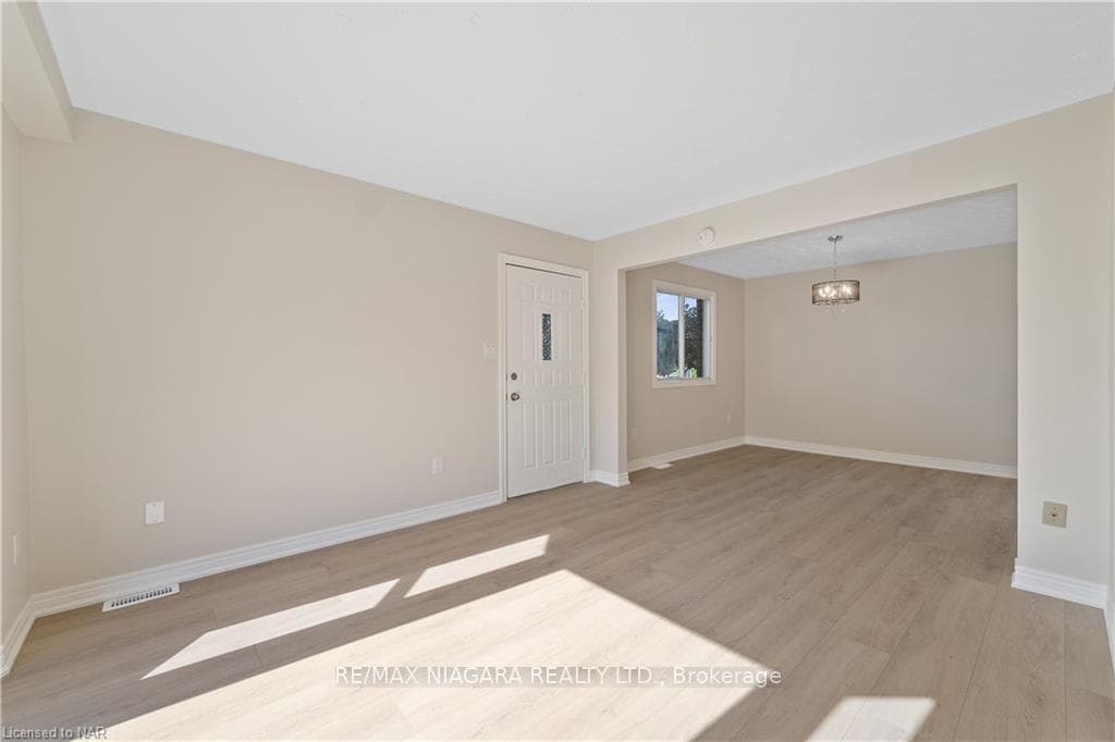 6344 Drummond Road Unit 3 photo 12