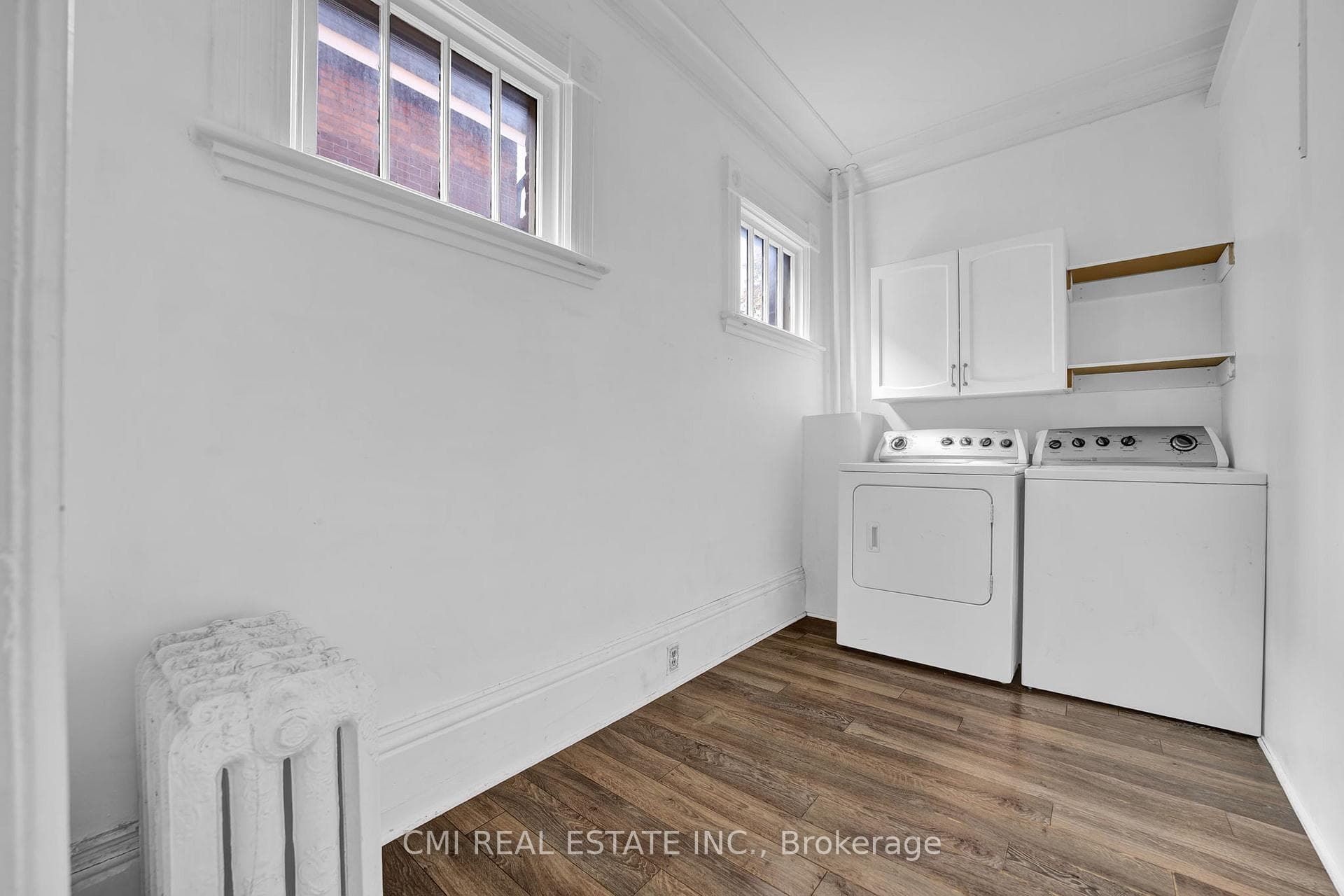104 Grand River Avenue photo 33