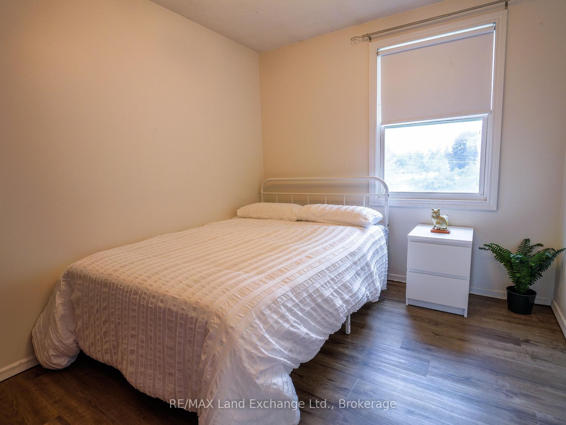 650 Barnes Avenue photo 19