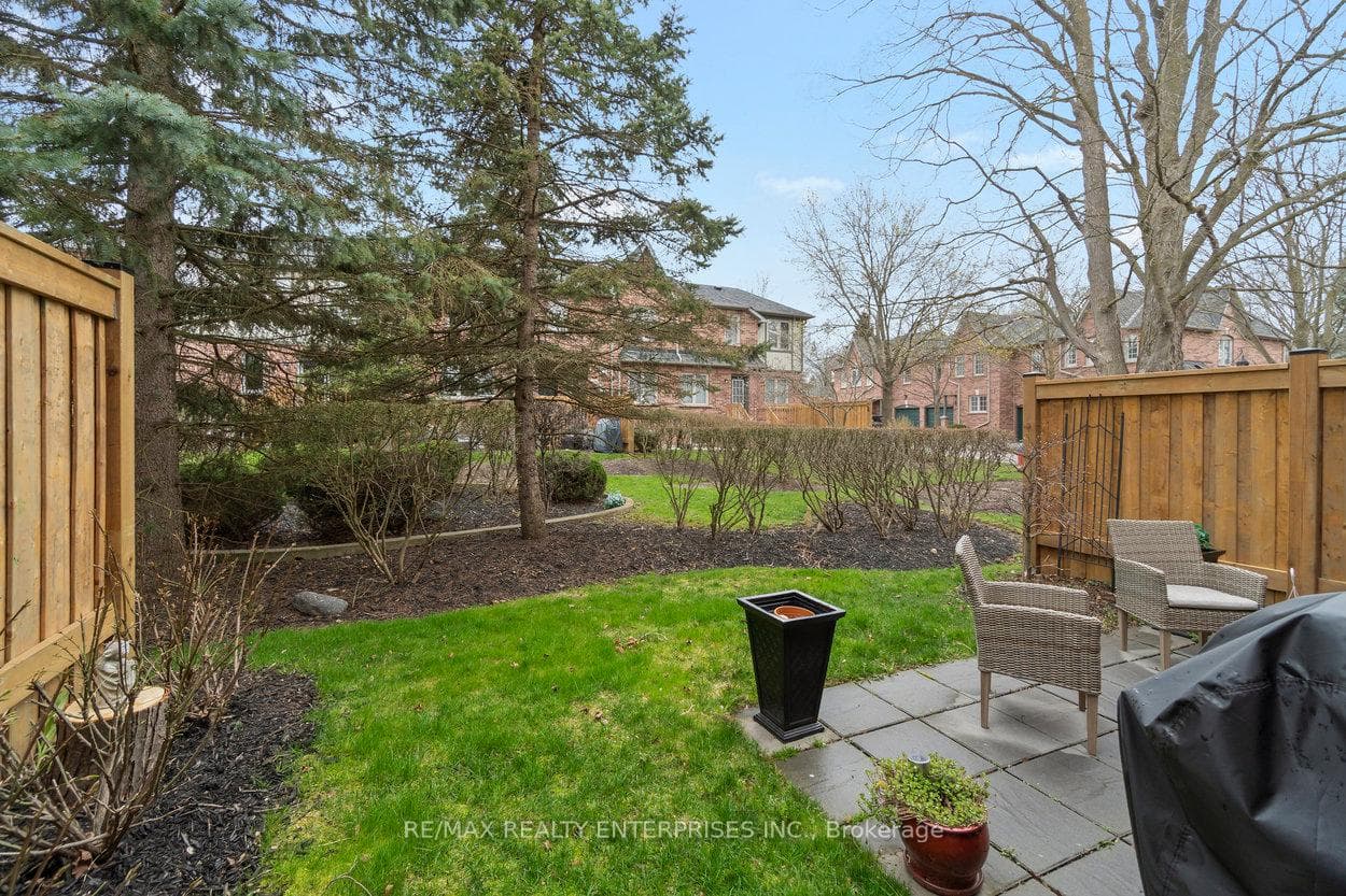 76 River Drive Unit 22 photo 36