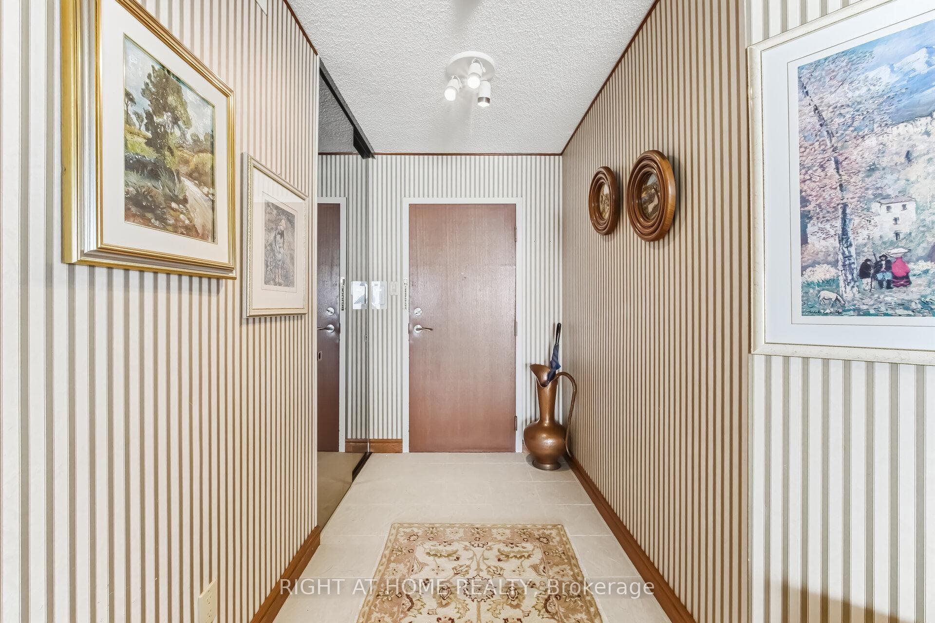 120 Promenade Circle Unit 711 photo 8