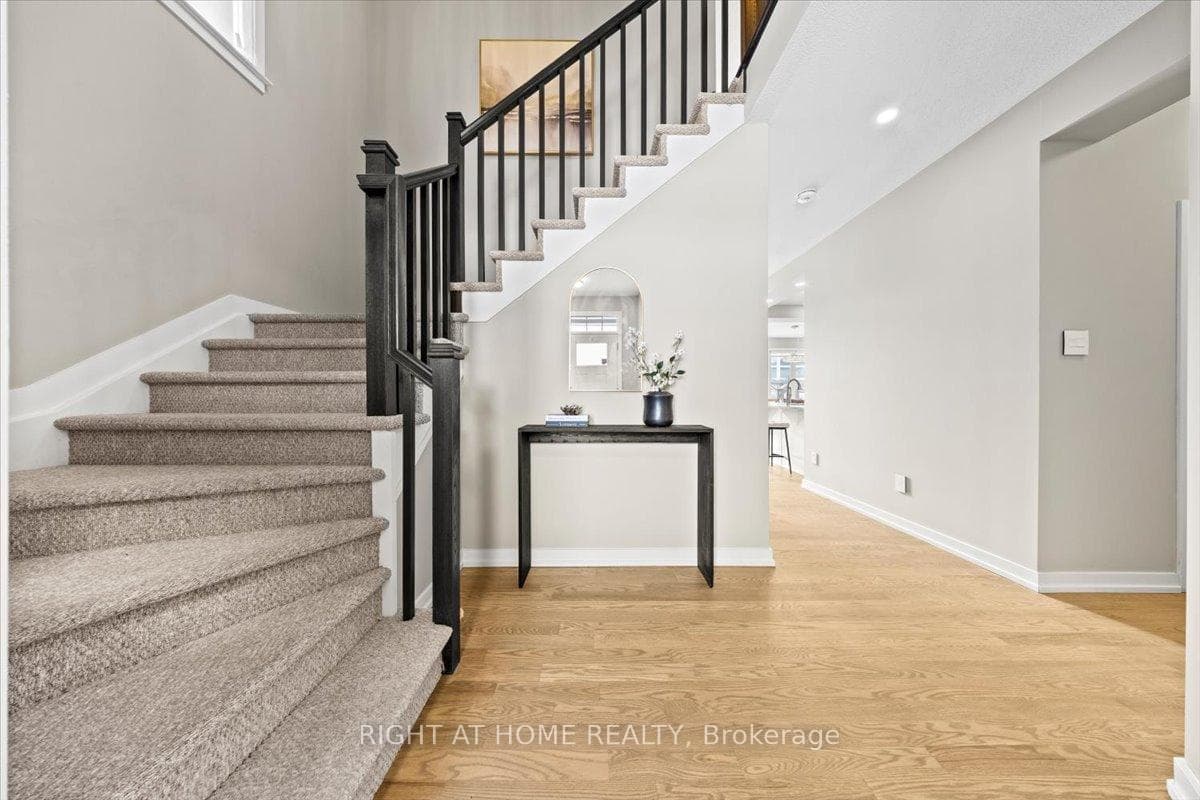 319 Oxer Place photo 5