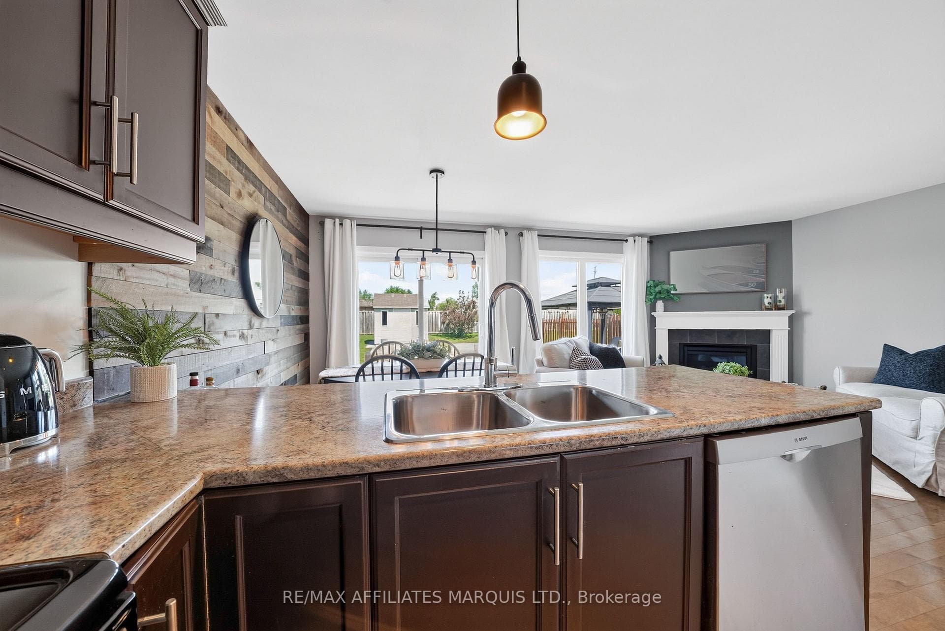 348 Glen Nora Drive photo 16